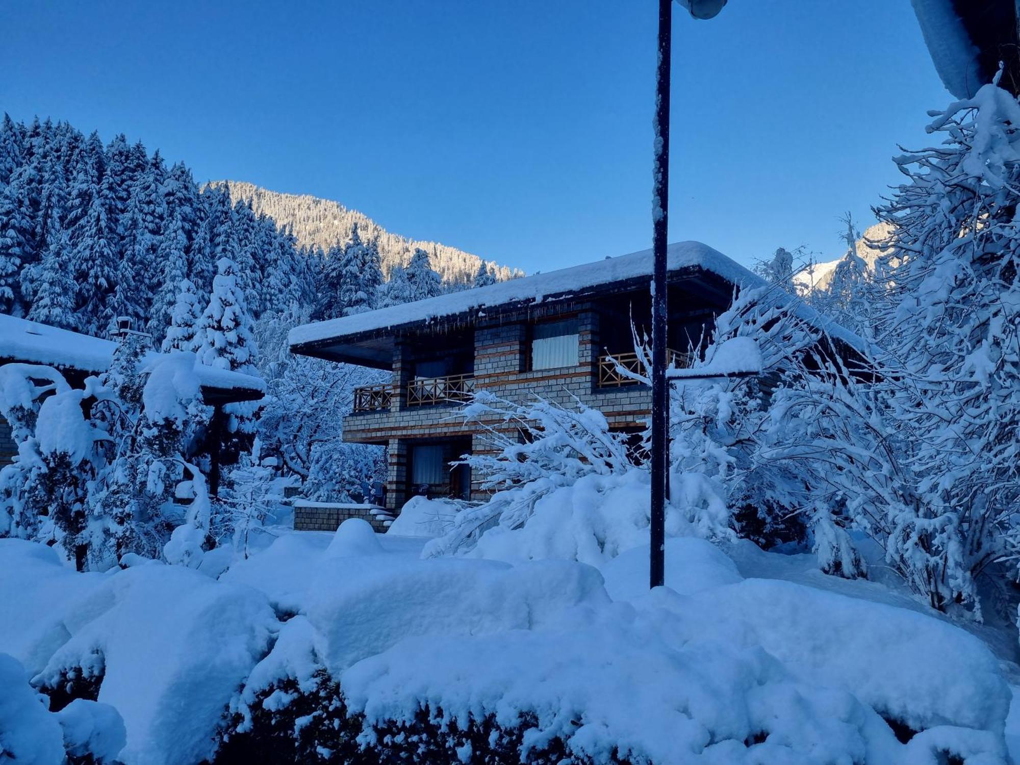 Banon Resorts Manāli Exterior foto